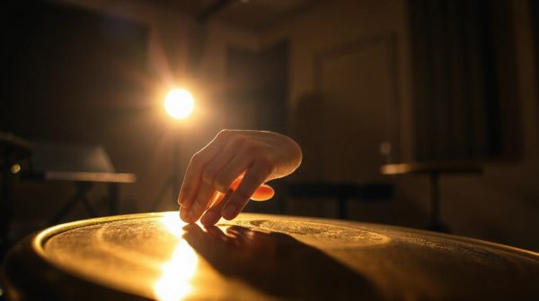 Découvrir les mélodies captivantes du handpan pour débutants